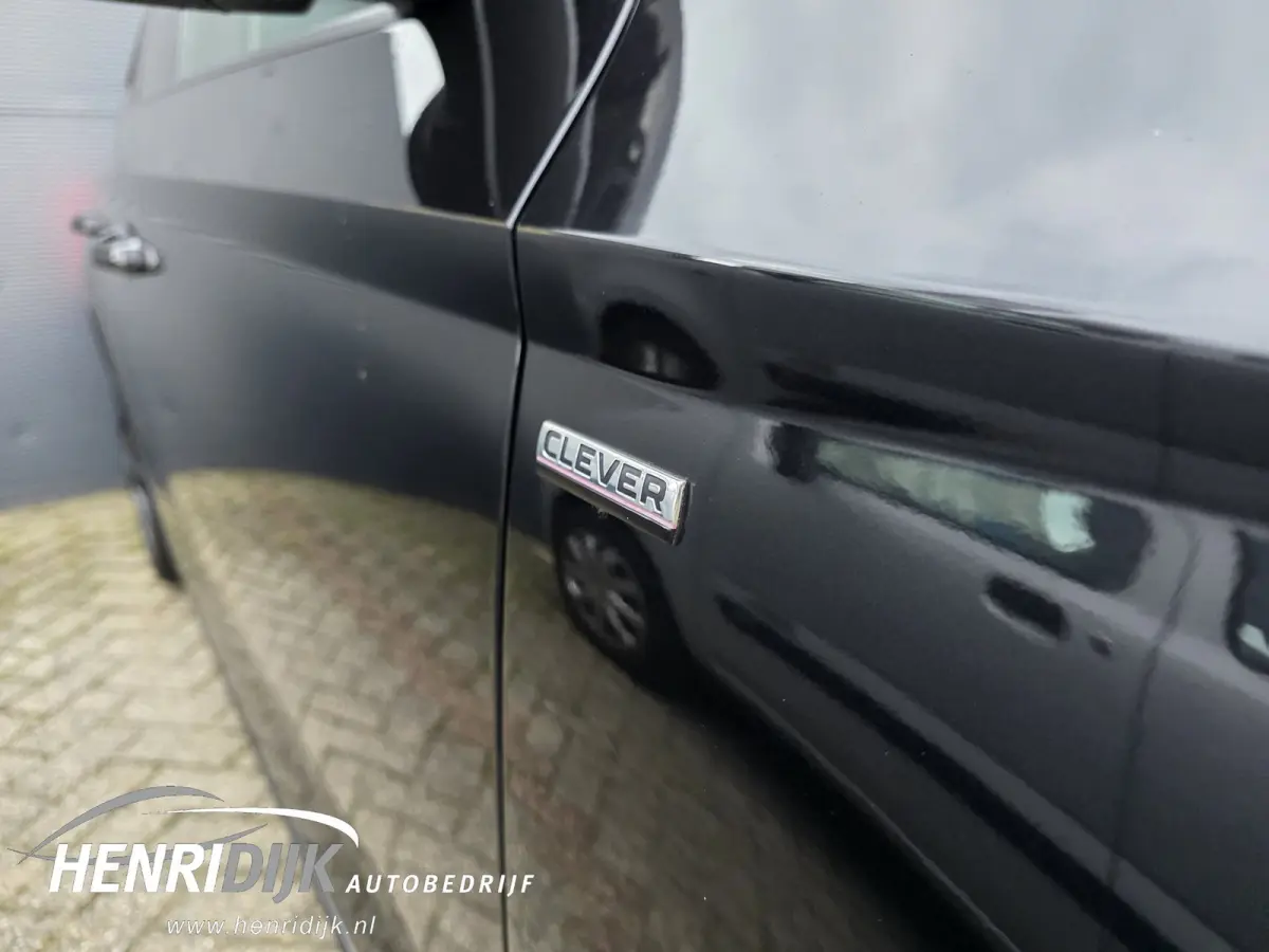 1.0 Clever Navi / Cruise / Clima / Trekhaak / Carplay