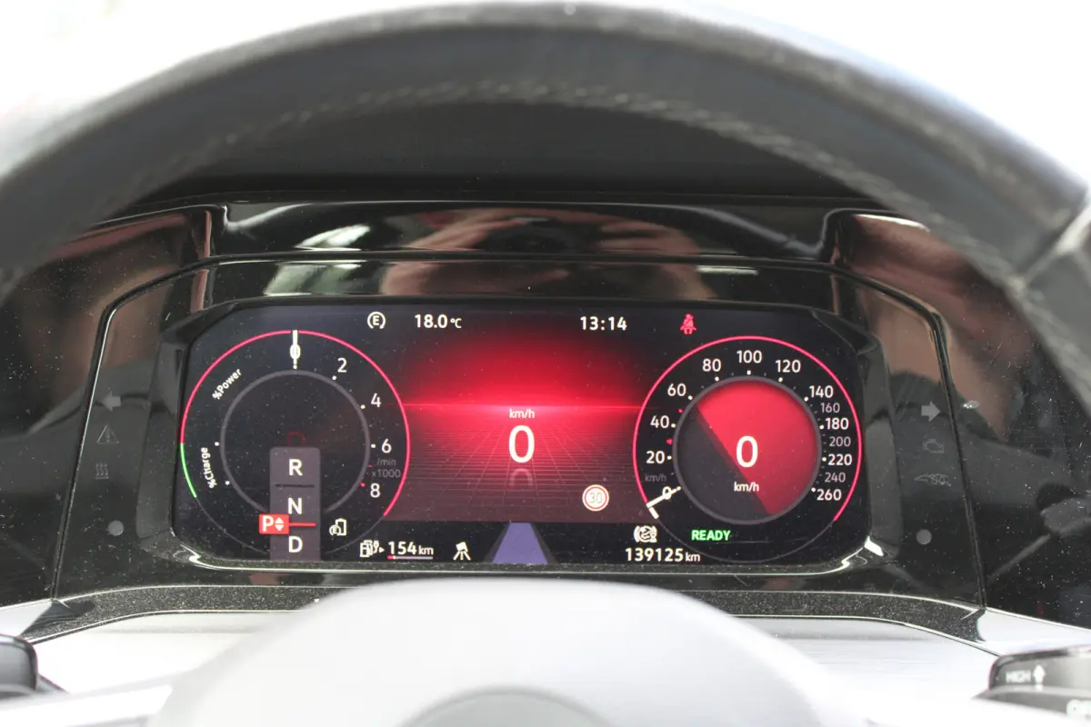 1.4 eHybrid Style//Navi//Carplay//Trekhaak!!