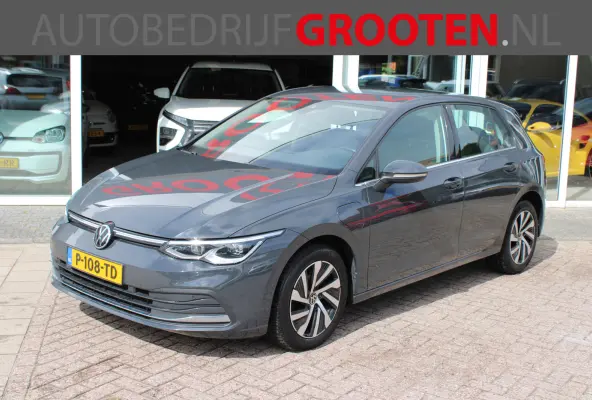 1.4 eHybrid Style//Navi//Carplay//Trekhaak!!