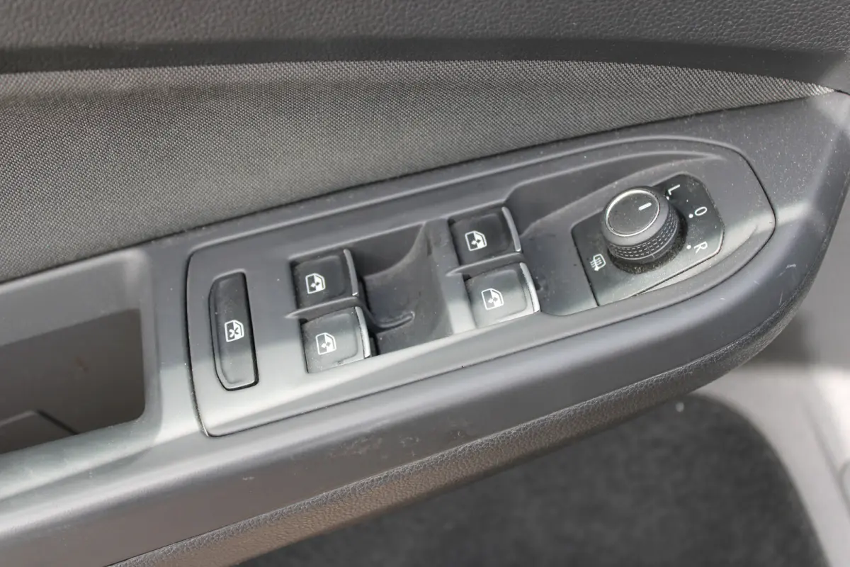 1.4 eHybrid Style//Navi//Carplay//Trekhaak!!