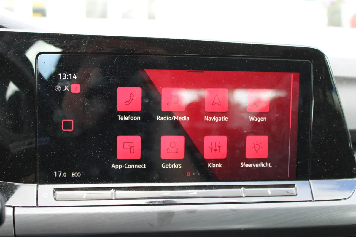 1.4 eHybrid Style//Navi//Carplay//Trekhaak!!