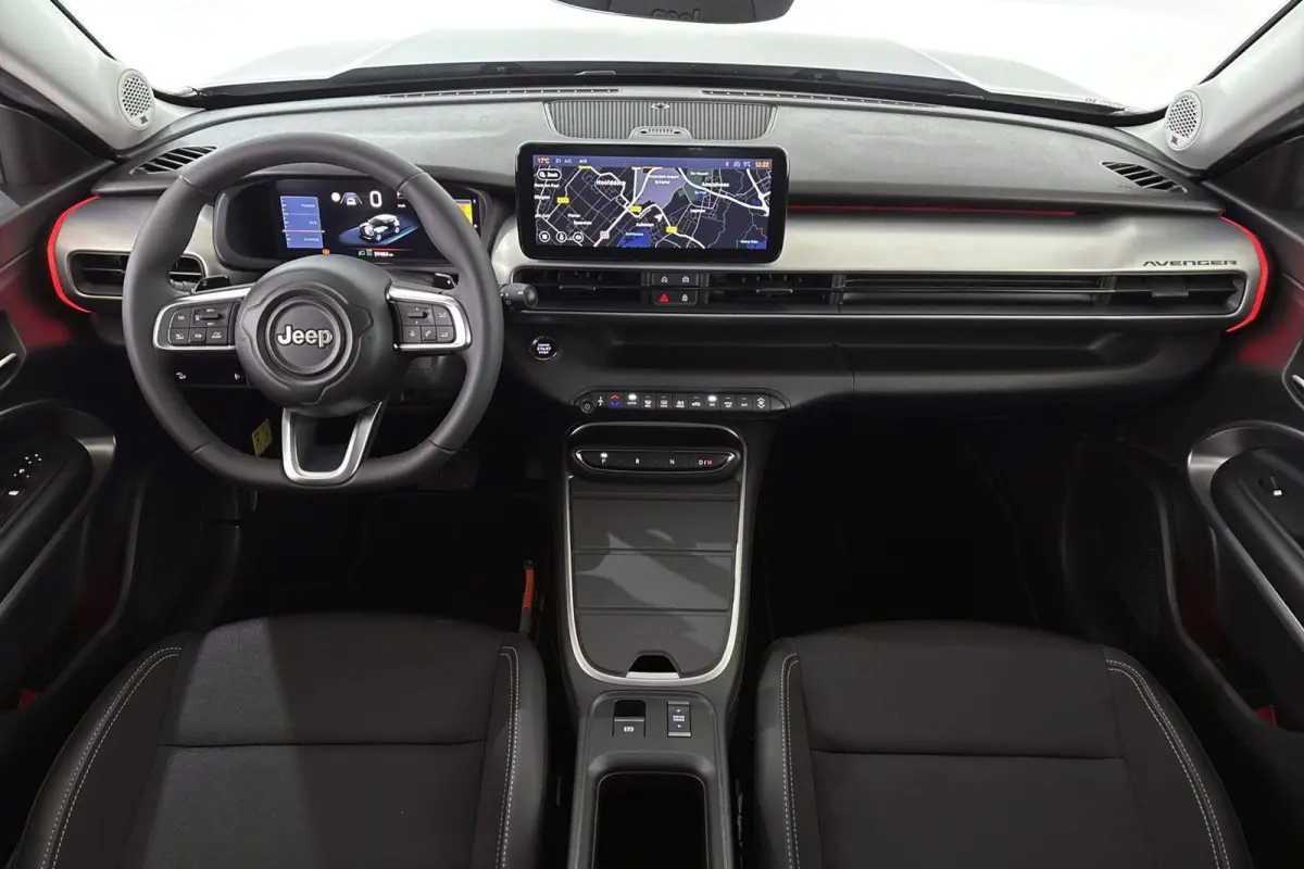1.2 e-Hybrid Altitude Keyless JBL Camera Apple CarPlay