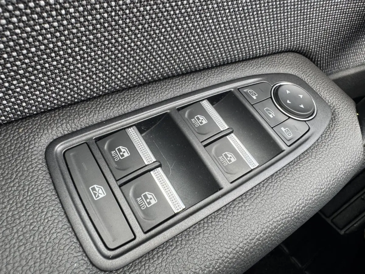 1.8 E-Tech full hybrid 160 techno
