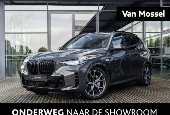 xDrive50e | DRAVITGRAU | ACHTERAS BESTURING | PANORAMADAK | TREKHAAK | SOFTCLOSE | STOELVENTILATIE | STOELVERWARMING | HARMAN KARDON | INTEGRAL ACTIVE STEERING | STOELMASSAGE | MEMORY | NL A