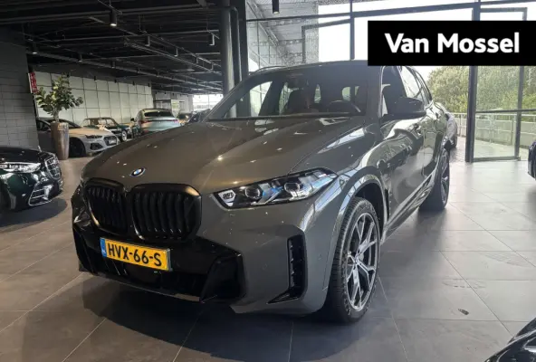 xDrive50e | DRAVITGRAU | ACHTERAS BESTURING | PANORAMADAK | TREKHAAK | SOFTCLOSE | STOELVENTILATIE | STOELVERWARMING | HARMAN KARDON | INTEGRAL ACTIVE STEERING | STOELMASSAGE | MEMORY | NL A