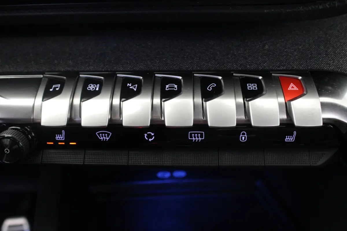 1.2 PureTech GT-Line Avantage |Pano|Leder|Stoelverw.|