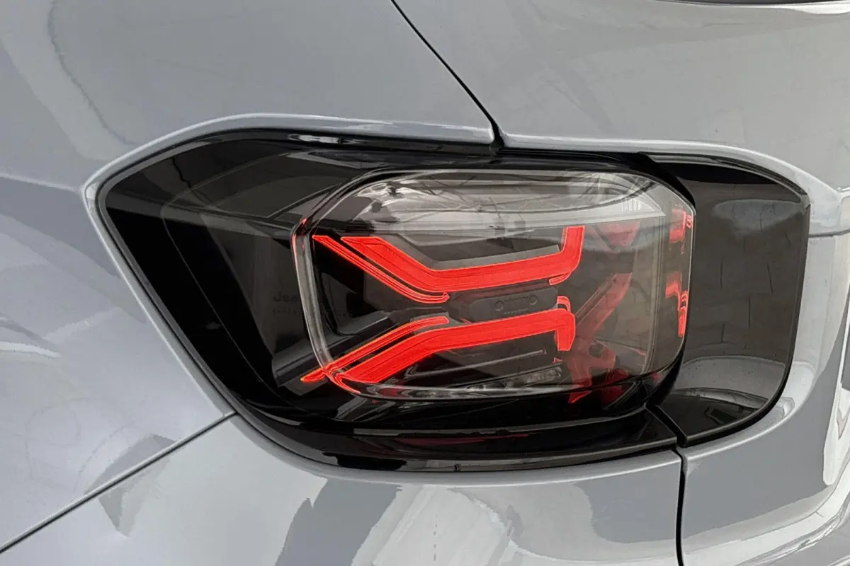 1.2 e-Hybrid Altitude Keyless JBL Camera Elektrische Achterklep
