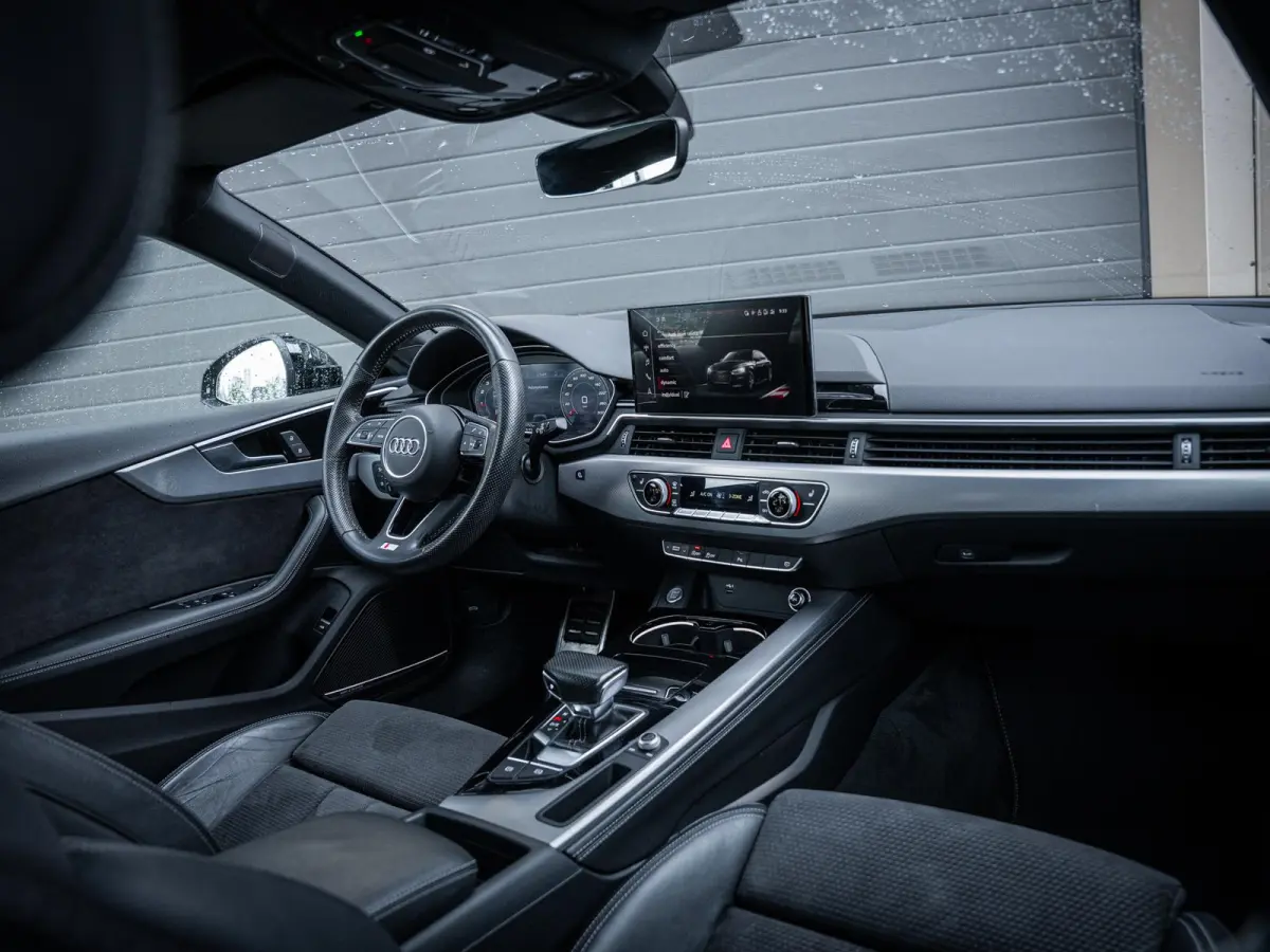 40 TFSI S edition 3xS-Line - DistrictGreen l B&O l Camera l Matrix