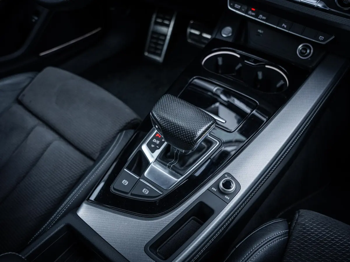 40 TFSI S edition 3xS-Line - DistrictGreen l B&O l Camera l Matrix