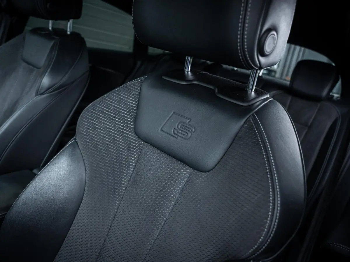 40 TFSI S edition 3xS-Line - DistrictGreen l B&O l Camera l Matrix