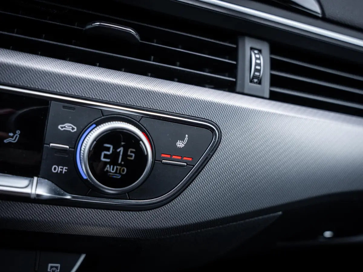 40 TFSI S edition 3xS-Line - DistrictGreen l B&O l Camera l Matrix