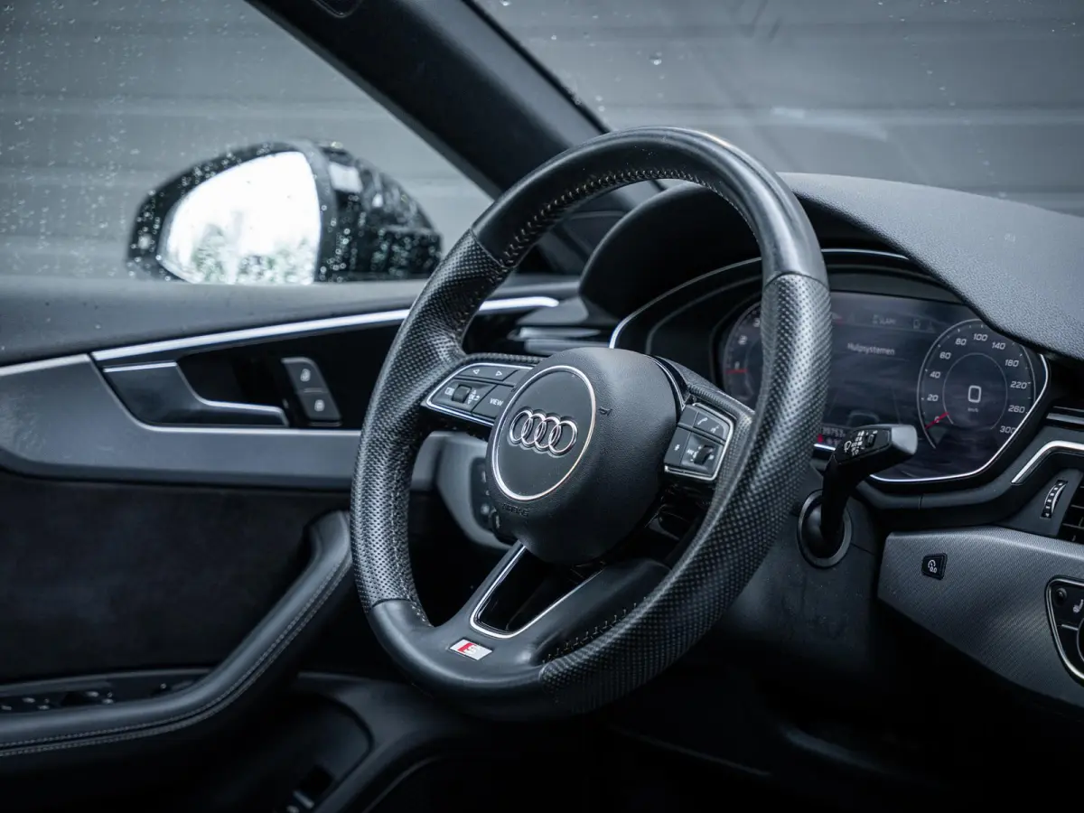 40 TFSI S edition 3xS-Line - DistrictGreen l B&O l Camera l Matrix