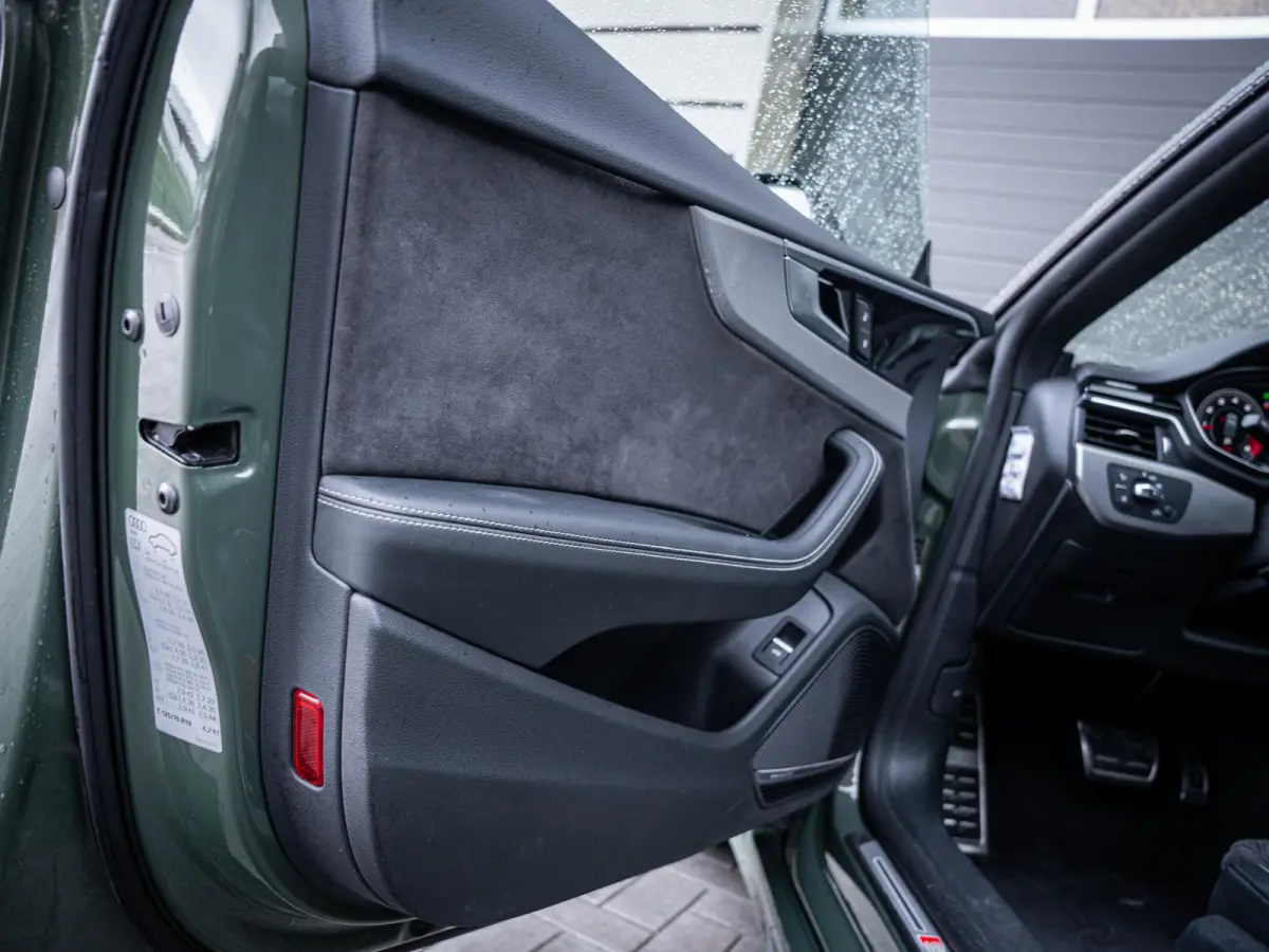 40 TFSI S edition 3xS-Line - DistrictGreen l B&O l Camera l Matrix