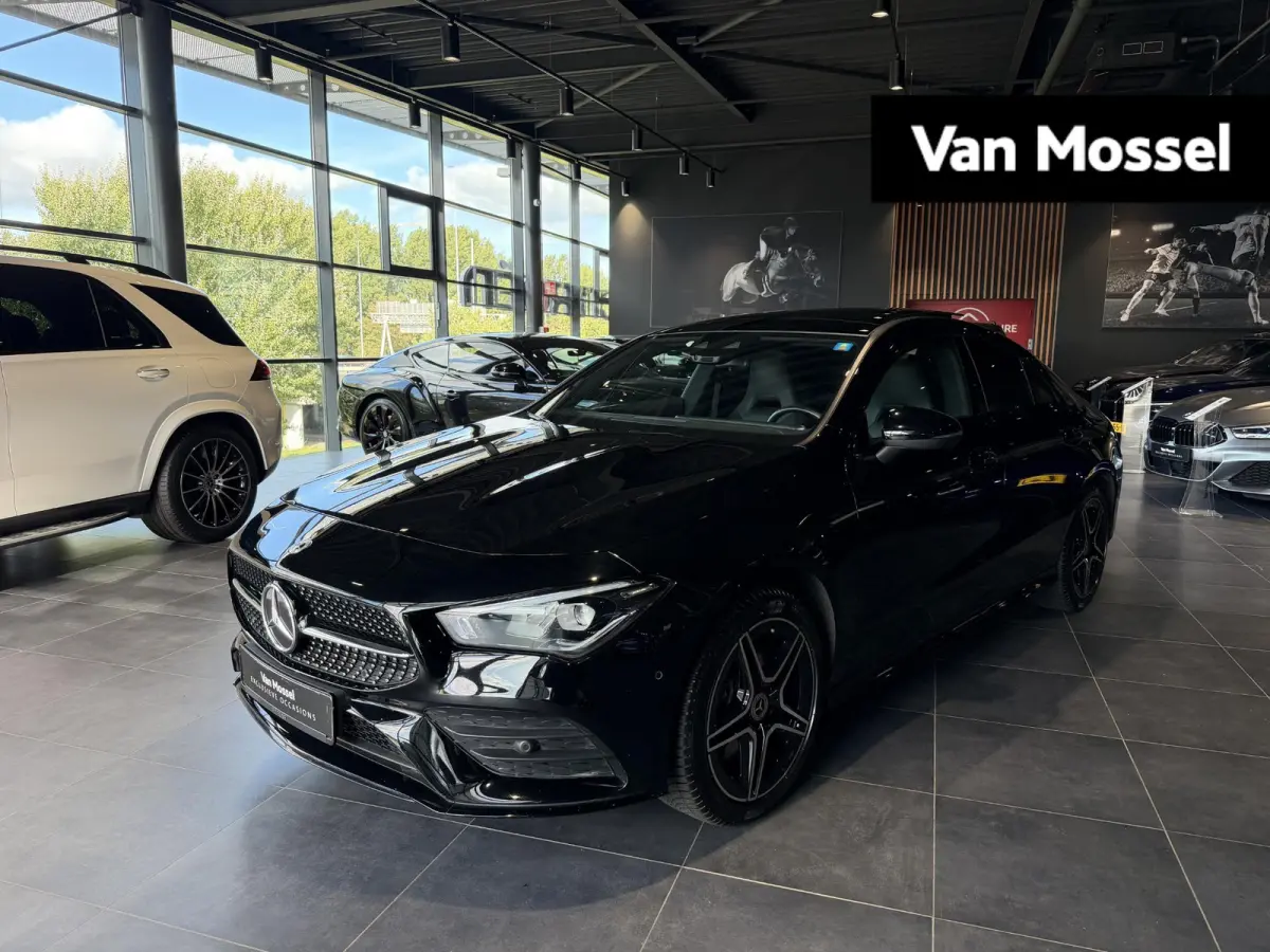 250 e AMG Line | PANORAMADAK | STOELVERWARMING | ACHTERUITRIJCAMERA | SFEERVERLICHTING | APPLE CARPLAY | NIGHT PAKKET | 18 INCH |