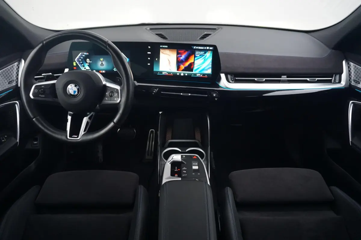 sDrive18d M Sportpakket Pro 19'' / Harman Kardon / Trekhaak / Parking Assistant