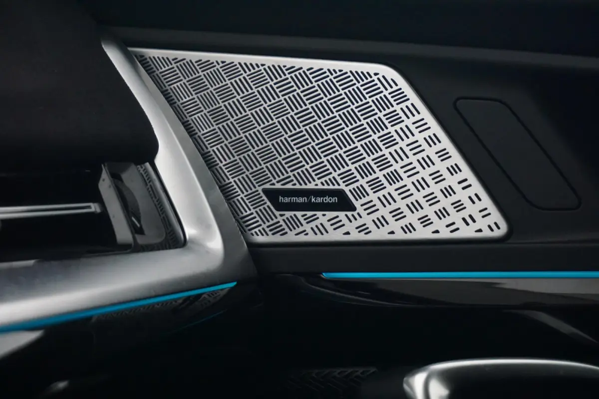 sDrive18d M Sportpakket Pro 19'' / Harman Kardon / Trekhaak / Parking Assistant