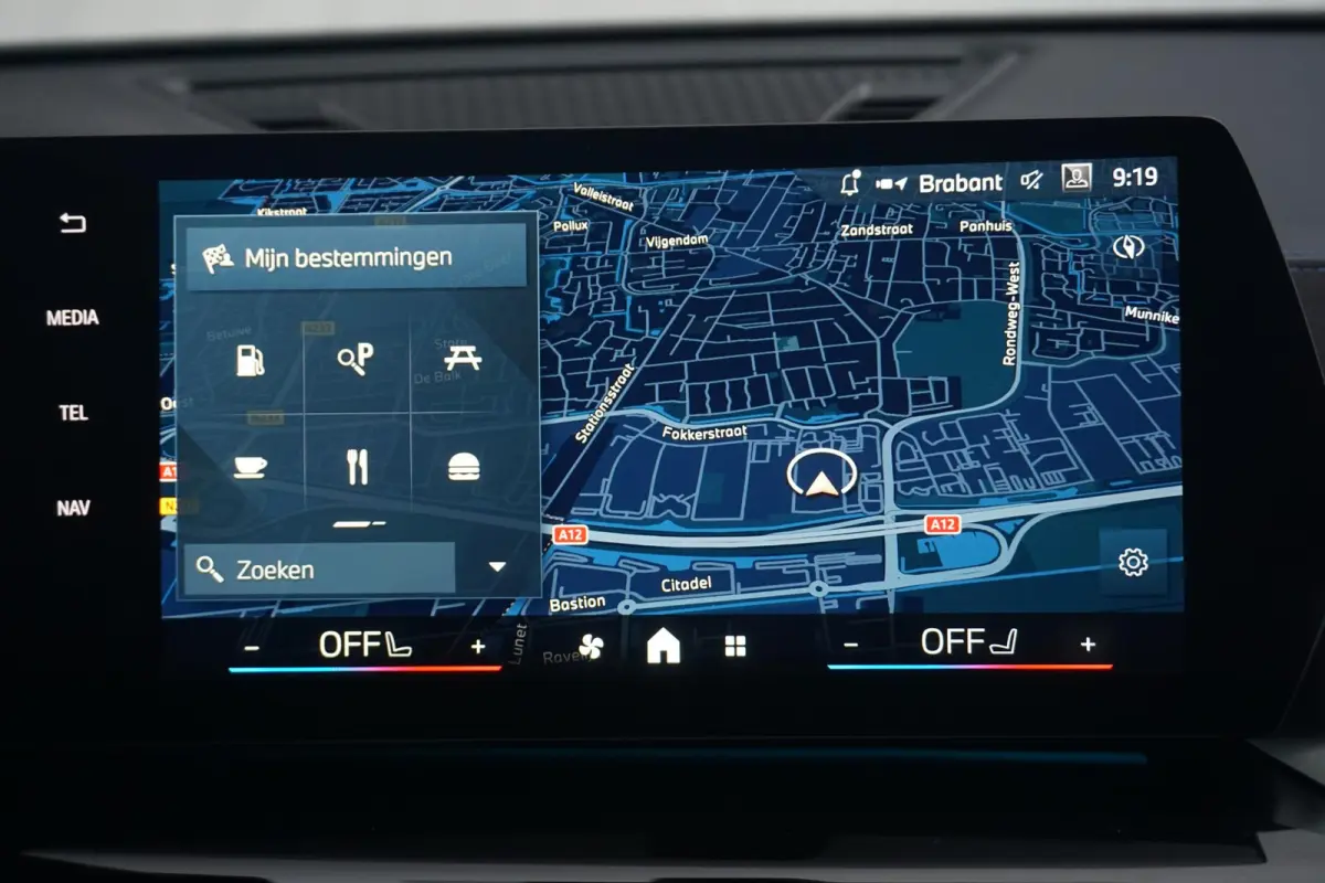 sDrive18d M Sportpakket Pro 19'' / Harman Kardon / Trekhaak / Parking Assistant