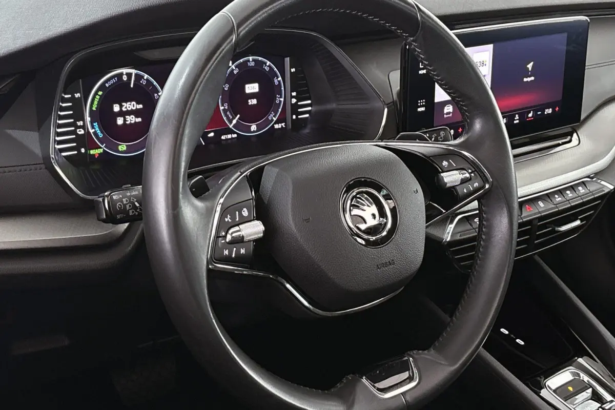 1.4 TSI iV PHEV Business Edition Pano Stoelverwarming Keyless