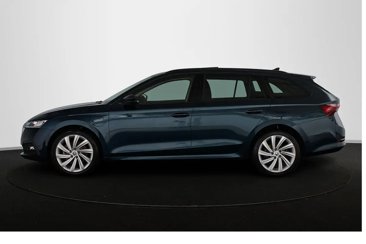 1.4 TSI iV PHEV Business Edition Pano Stoelverwarming Keyless