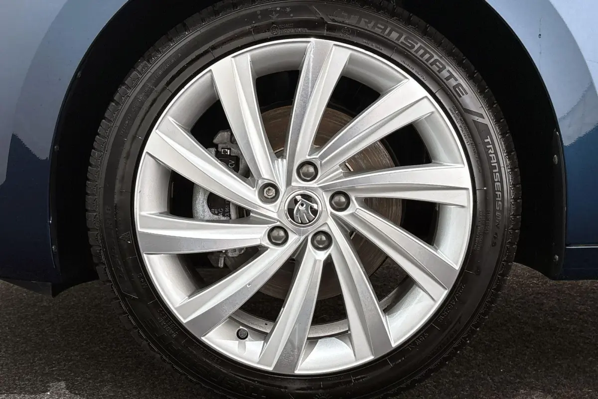 1.4 TSI iV PHEV Business Edition Pano Stoelverwarming Keyless