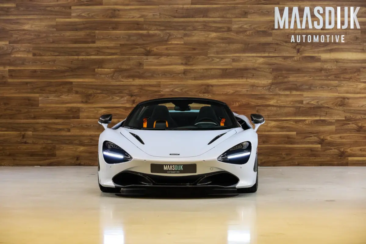 4.0 V8 Performance|Carbon|Ceramic|Dealer|