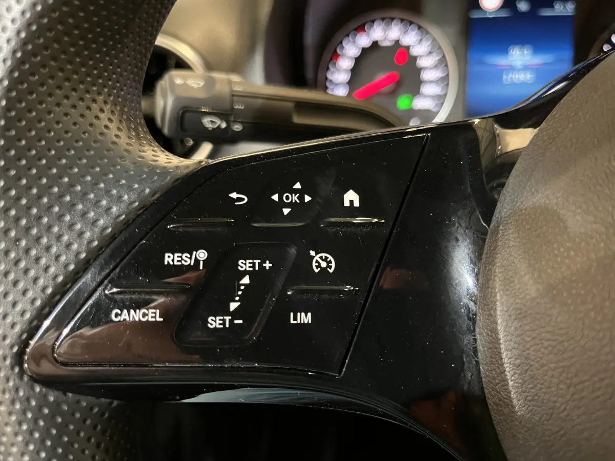 317 CDI L3H2 RWD / Euro 6 / Airco / Cruise Control Adap. / Camera / 17.100 KM !!