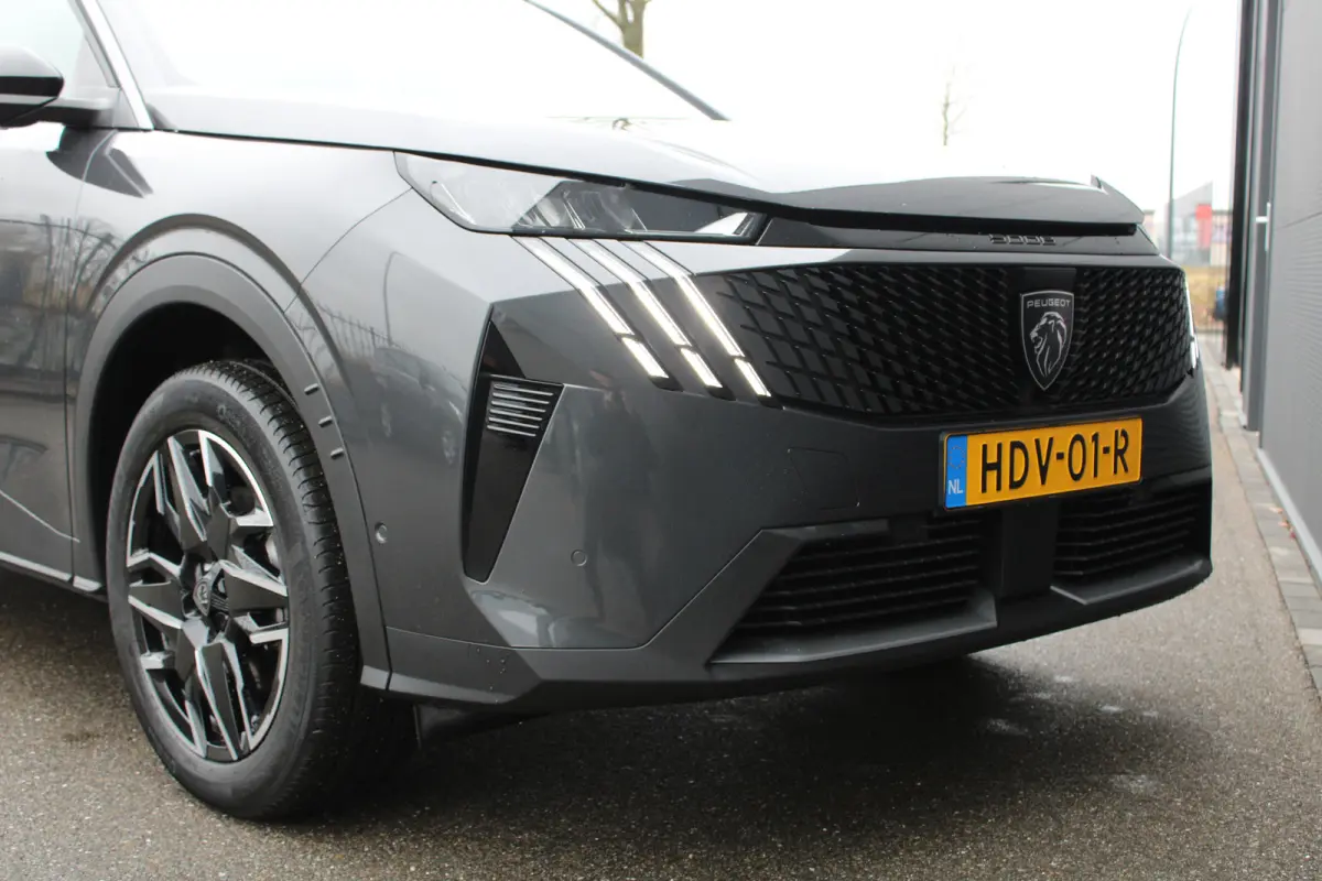1.2 Hybrid 136 Allure | Automaat | Navigatie | Camera | Adaptieve cruise control | Apple carplay |