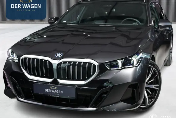 530E M SPORT / PANODAK / MEMORY / HARMANKARDON / LEDER / ACC