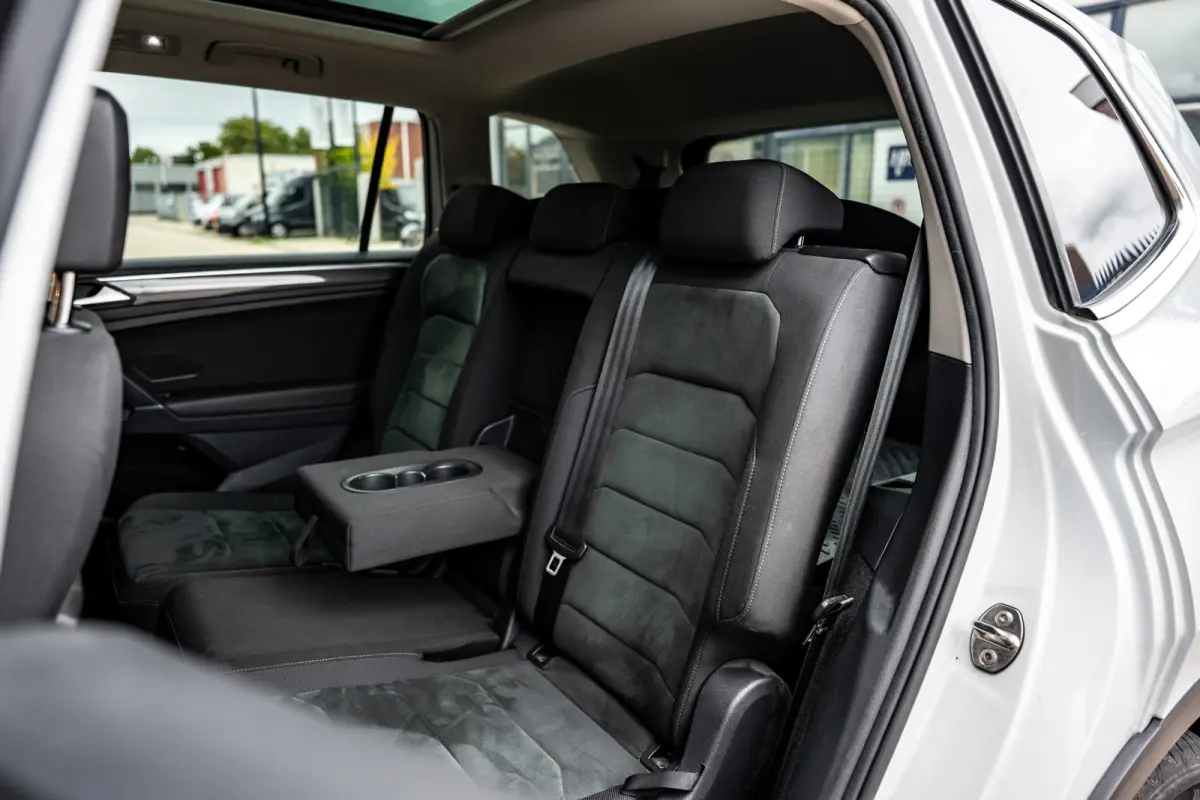 2.0 TDI 4Motion Highline Business R|Pano|Dyna-Audio|Massage|Acc|Line-Assist|Trekhaak