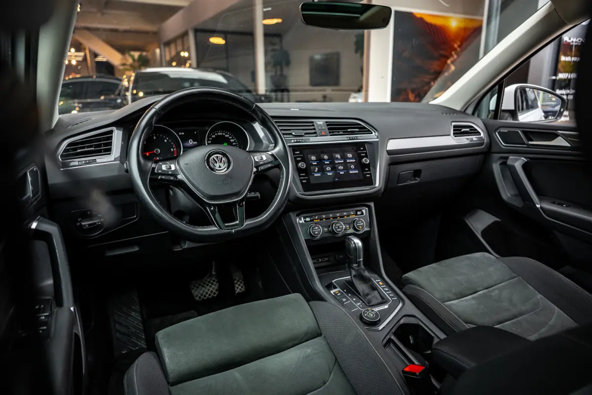 2.0 TDI 4Motion Highline Business R|Pano|Dyna-Audio|Massage|Acc|Line-Assist|Trekhaak