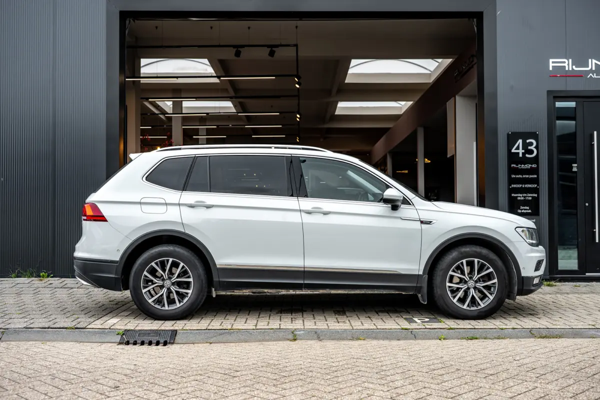 2.0 TDI 4Motion Highline Business R|Pano|Dyna-Audio|Massage|Acc|Line-Assist|Trekhaak