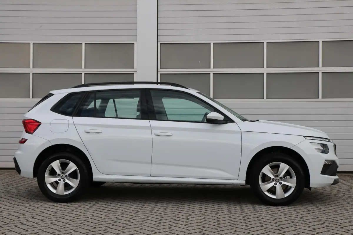 1.0 TSI 115pk Selection | Climate Control | Cruise Control | Apple CarPlay/ Android Auto | 16" Velgen