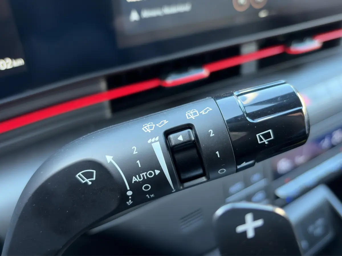1.6 GDI 141pk HEV N-Line Sky TT | Premium audio | 360 camera | Bestuurdersstoel met geheugen | Adaptive cruise control | Dodehoek detectie | Full LED koplampen | Schuif-kanteldak | Stoelverw