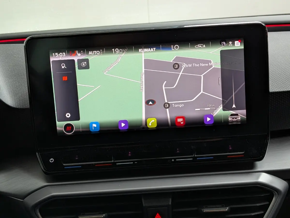 1.0 TSI FR Business Intense Achteruitrijcamera | Stoel/stuurverw | Cruise contr adapt | Keyless | Apple car Android auto | Navi | DAB | LED | 17"LMV
