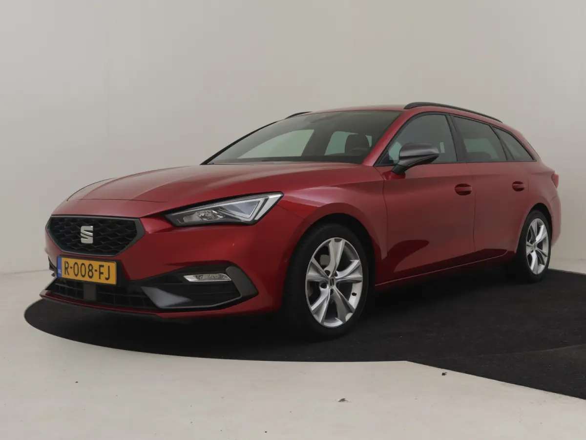 1.0 TSI FR Business Intense Achteruitrijcamera | Stoel/stuurverw | Cruise contr adapt | Keyless | Apple car Android auto | Navi | DAB | LED | 17"LMV