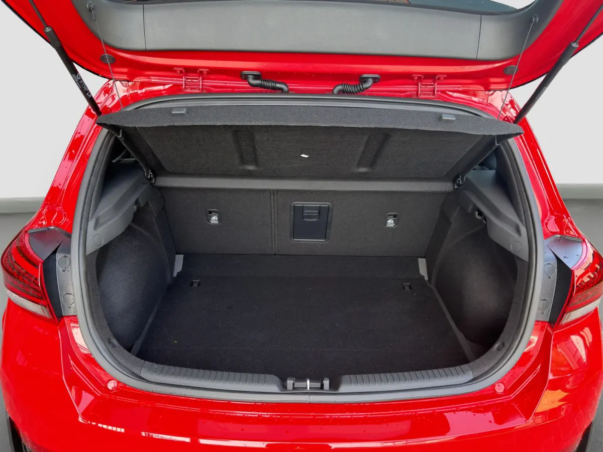 1.5 T-GDi 160pk N-Line | Camera | Leder | Carplay | Dodehoek detectie | Full LED | 18'' Velgen | Navigatie | Stoelverwarming
