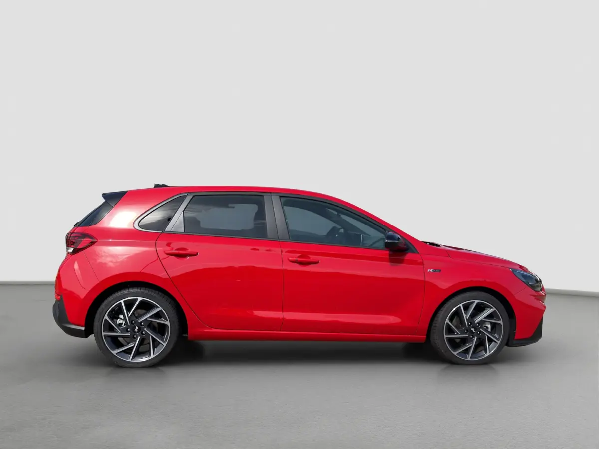 1.5 T-GDi 160pk N-Line | Camera | Leder | Carplay | Dodehoek detectie | Full LED | 18'' Velgen | Navigatie | Stoelverwarming