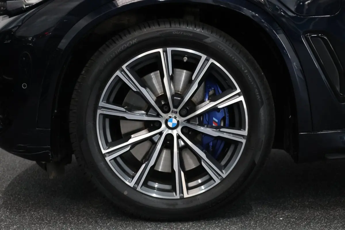 XDrive45e M-sport LED/VIRTUAL/SFEER/LUCHT/PANO/LEER+S.VERWARMING+MEMORY/20" LMV/360 CAM/ACC/ECC/12 MND GARANTIE!