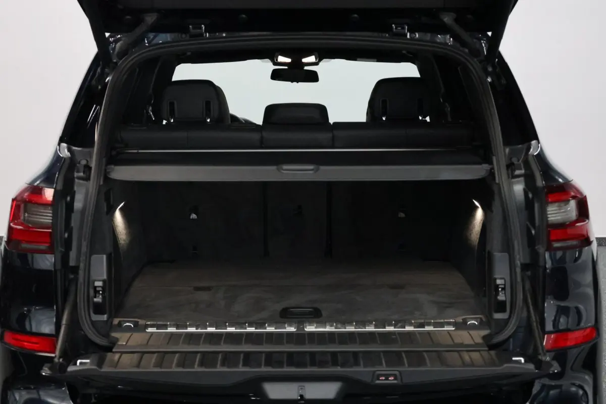 XDrive45e M-sport LED/VIRTUAL/SFEER/LUCHT/PANO/LEER+S.VERWARMING+MEMORY/20" LMV/360 CAM/ACC/ECC/12 MND GARANTIE!
