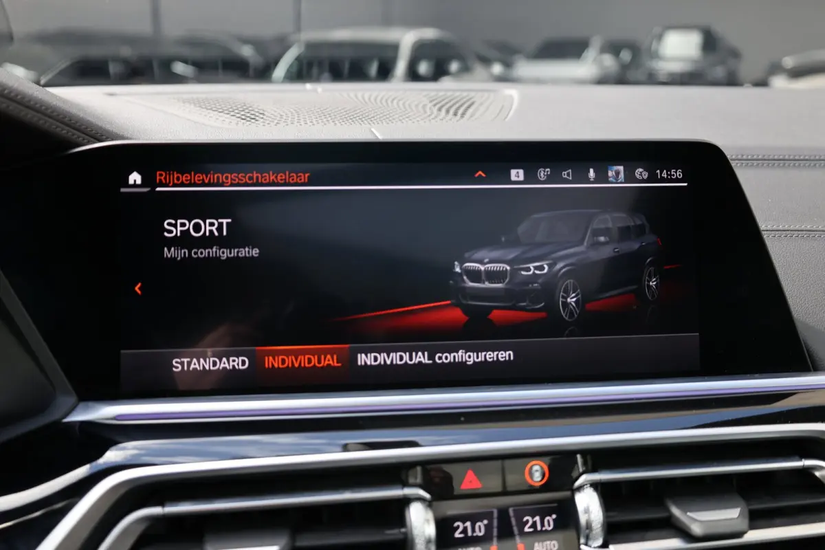 XDrive45e M-sport LED/VIRTUAL/SFEER/LUCHT/PANO/LEER+S.VERWARMING+MEMORY/20" LMV/360 CAM/ACC/ECC/12 MND GARANTIE!