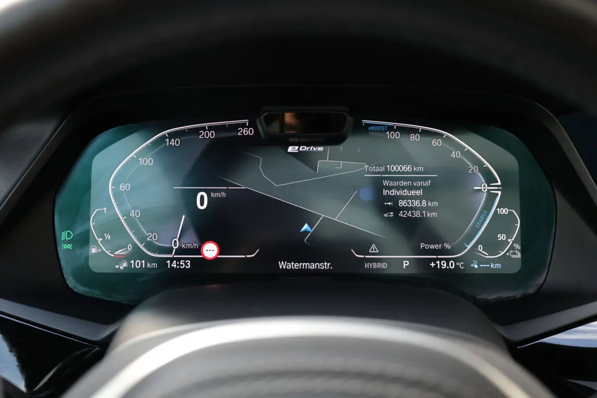 XDrive45e M-sport LED/VIRTUAL/SFEER/LUCHT/PANO/LEER+S.VERWARMING+MEMORY/20" LMV/360 CAM/ACC/ECC/12 MND GARANTIE!