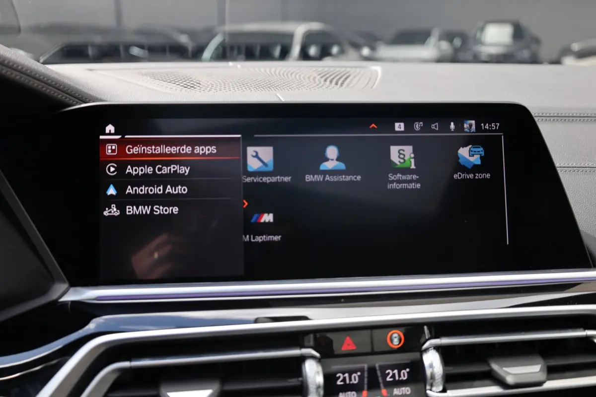 XDrive45e M-sport LED/VIRTUAL/SFEER/LUCHT/PANO/LEER+S.VERWARMING+MEMORY/20" LMV/360 CAM/ACC/ECC/12 MND GARANTIE!