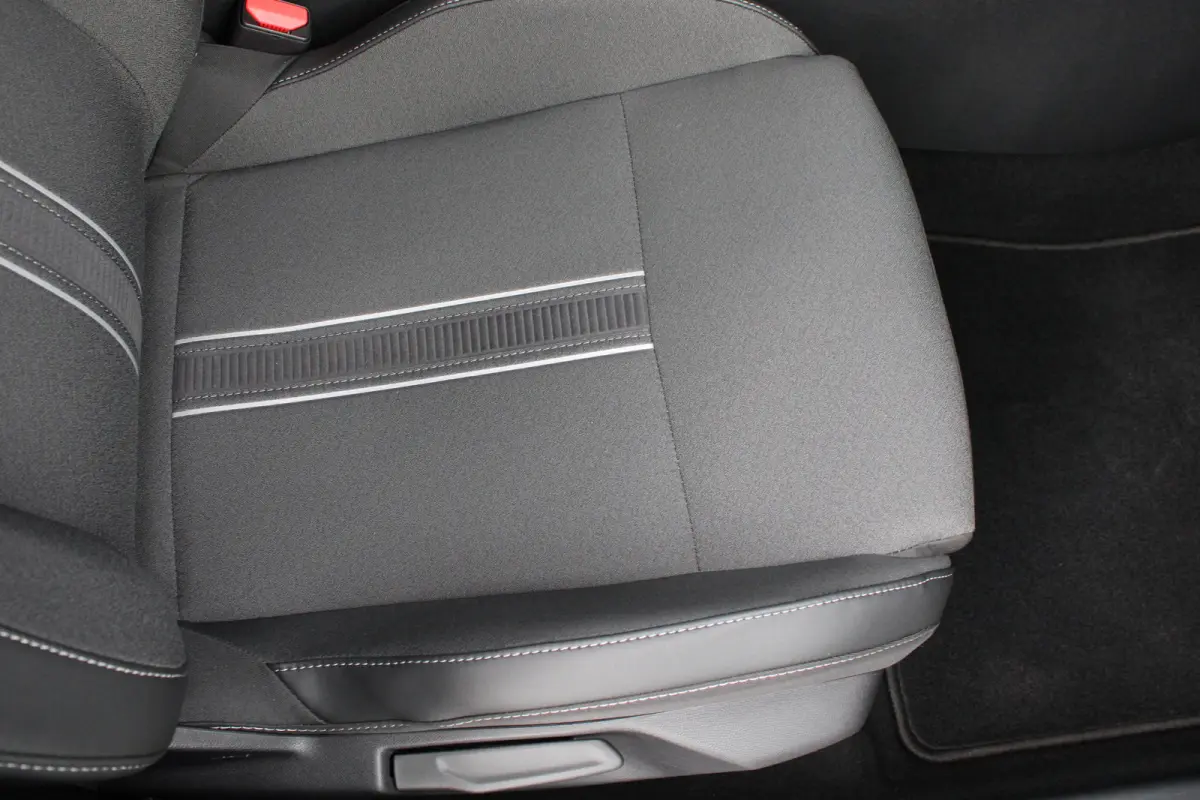1.2 Turbo Hybrid GS | Automaat | Panorama/schuifdak | Matrix LED koplampen | AGR | NL auto | 9.000km |