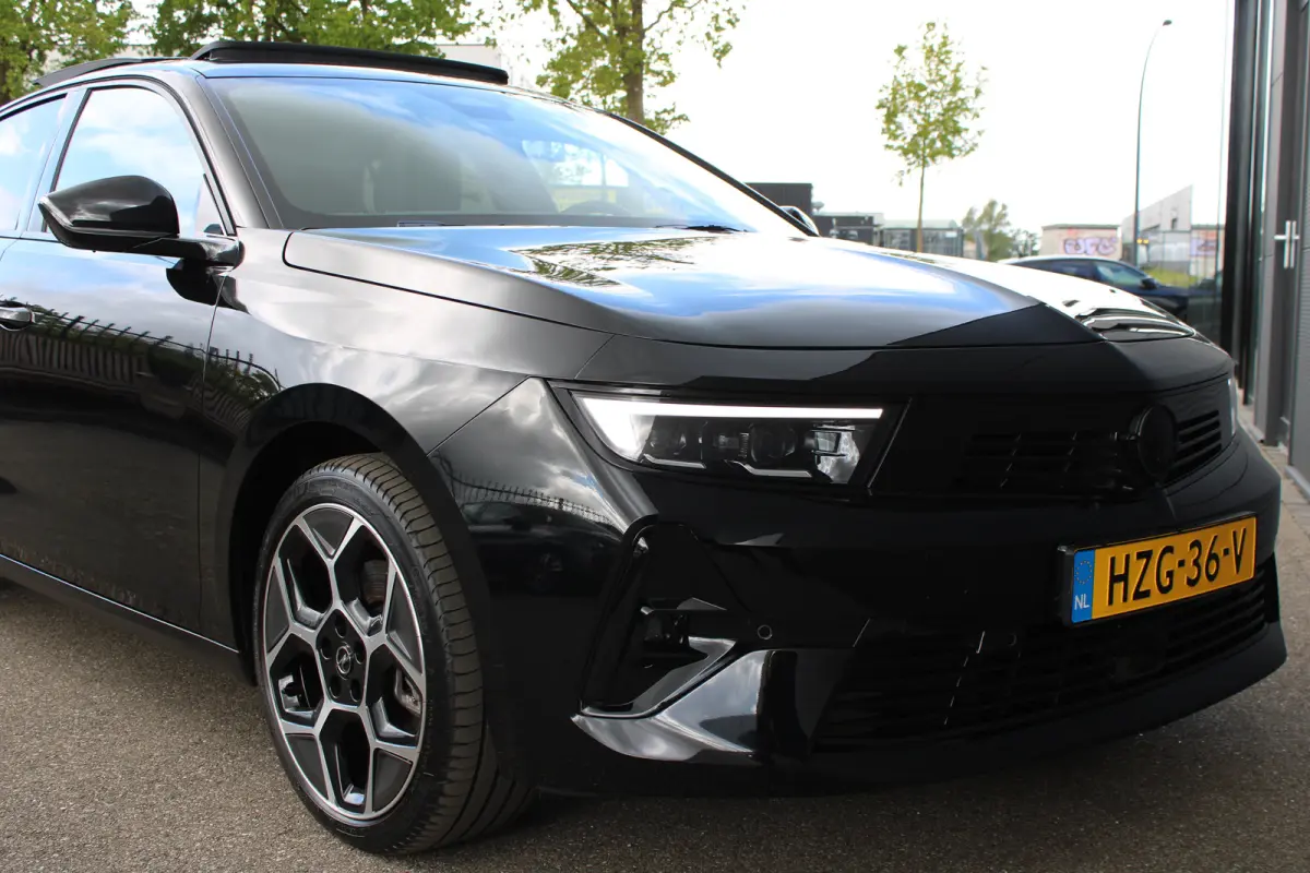 1.2 Turbo Hybrid GS | Automaat | Panorama/schuifdak | Matrix LED koplampen | AGR | NL auto | 9.000km |