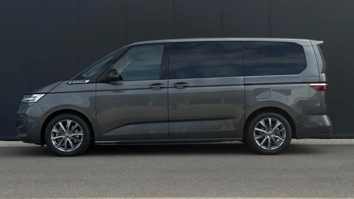 Bulli eHybrid lang 4MOTION | Vis-A-Vis | Trekhaak | 4 Seizoenen Banden | Art Velours | IQ-Light | Glazen Dak