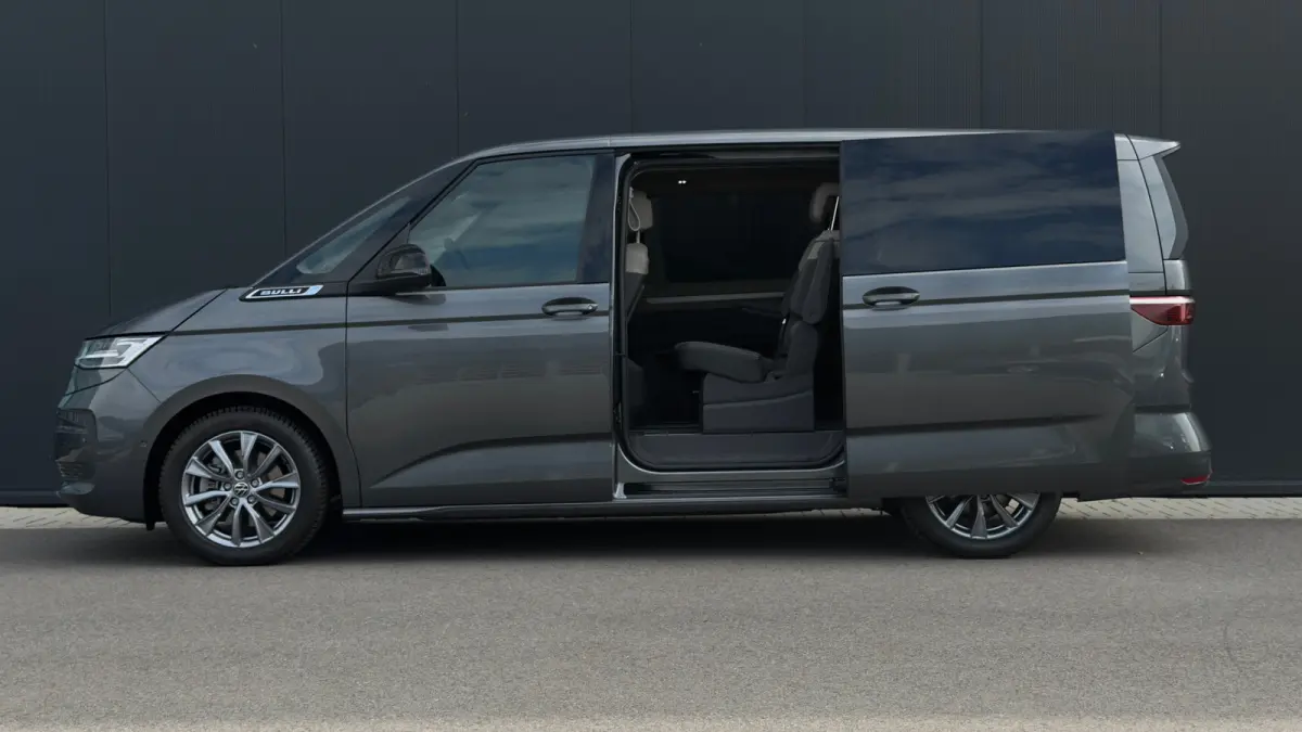 Bulli eHybrid lang 4MOTION | Vis-A-Vis | Trekhaak | 4 Seizoenen Banden | Art Velours | IQ-Light | Glazen Dak