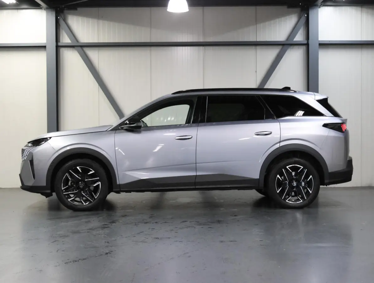 145pk Hybrid Allure | Trekhaak | AUTOMAAT | Navigatie via AppleCarPlay/AndroidAuto | Cruise Control | Camera | Virt.Cockpit | Keyless | Isofix | Privacy Glass | Parkeersensoren |