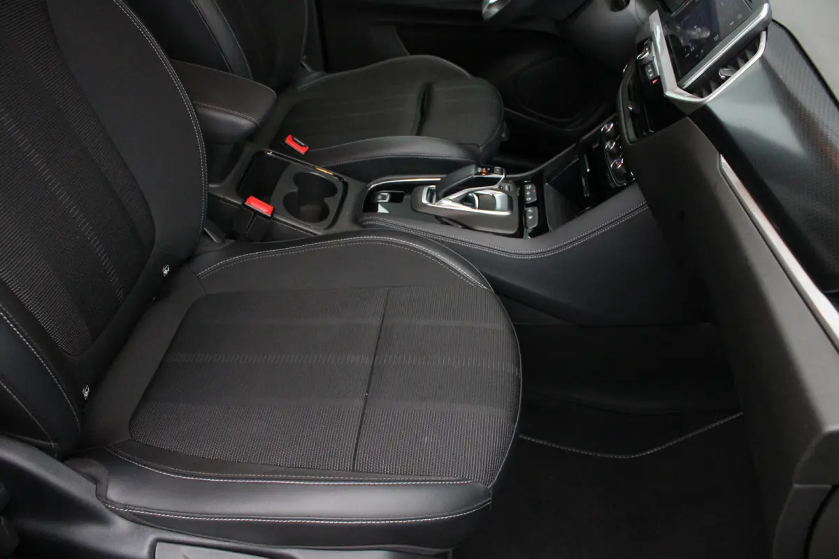 1.6 Turbo Hybrid GS | Automaat | Navigatie | Camera | Black Pack | 1e Eigenaar | NL auto | BTW |