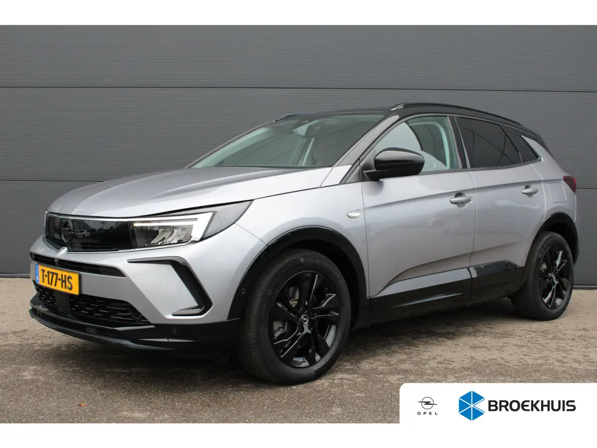1.6 Turbo Hybrid GS | Automaat | Navigatie | Camera | Black Pack | 1e Eigenaar | NL auto | BTW |