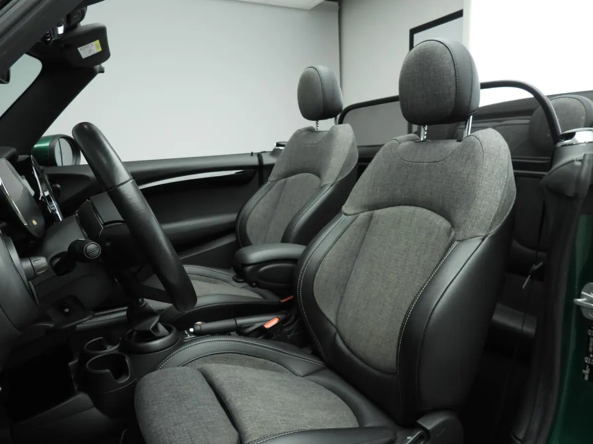 One | LED | Navigatie | Windscherm | Sportstoelen | Stoelverwarming | DAB | Alu 16 inch